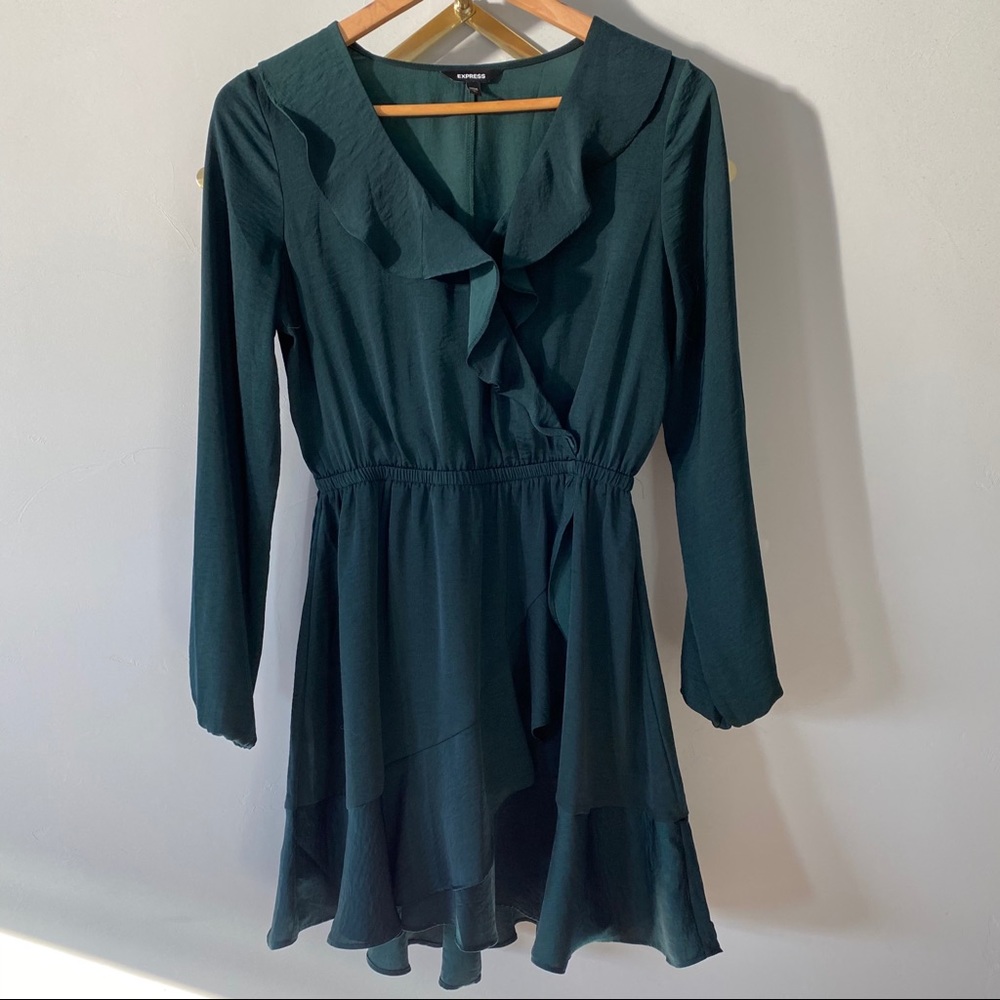 Express Ruffle Dress - Picture 2 of 4